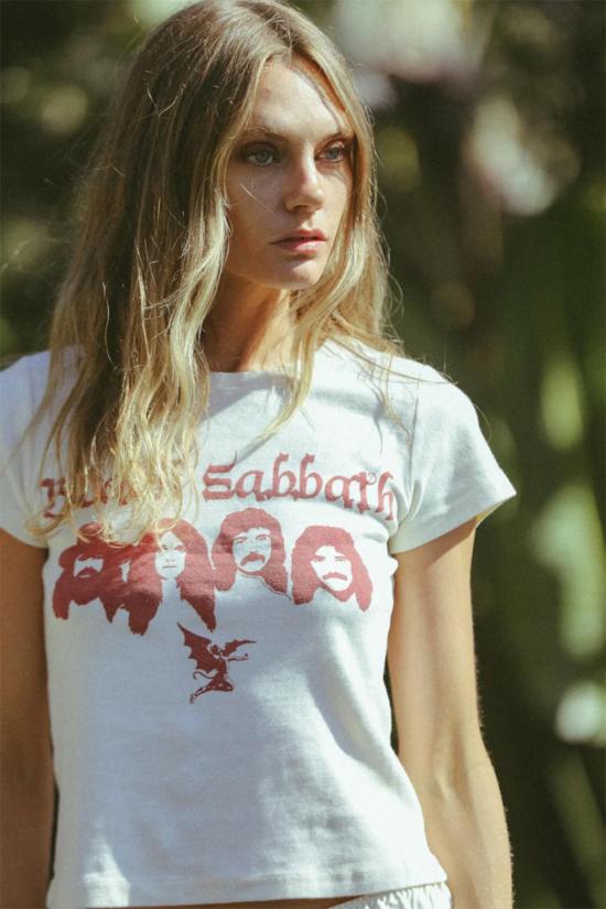  피플 오브 레이저 반팔 티셔츠 People Of Leisure 블랙 사바스 베이비 티 크림 - PEOPLE OF LAISURE