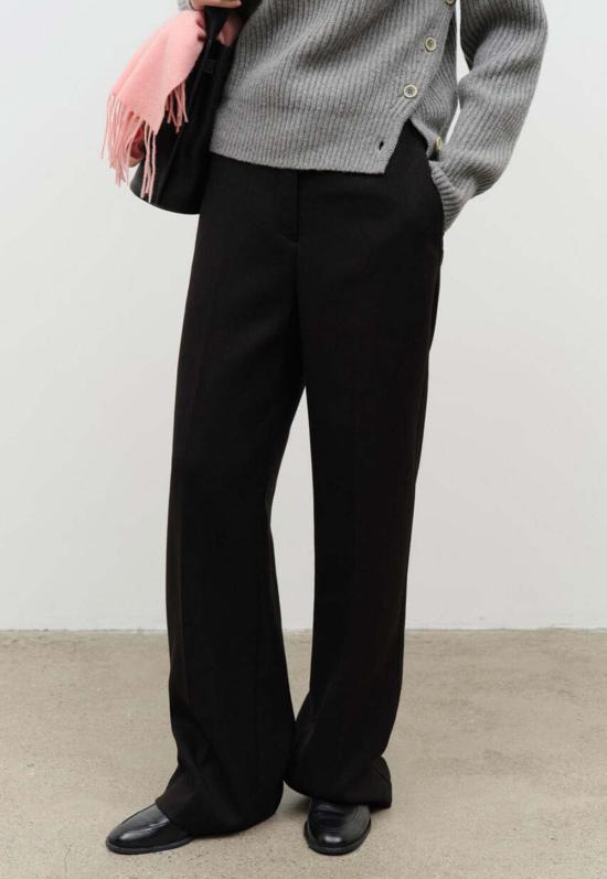  던스트 스트레이트 팬츠 세미 와이드 플리트 슬랙 블랙 - DUNST