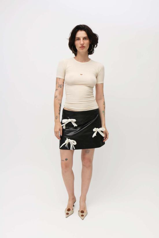  베이스레인지 민소매 티셔츠 언다이드 하트 반팔 크림 - BASERANGE