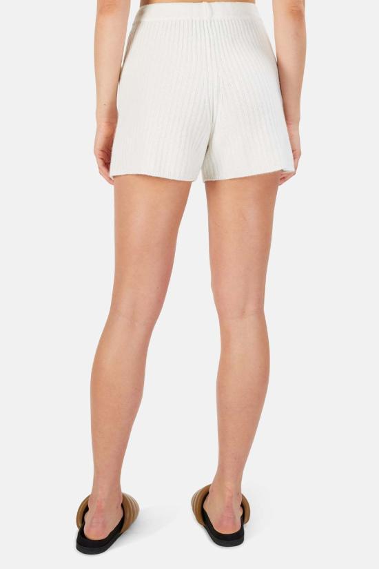  더 타일 클럽 숏팬츠 타일 클럽 페니 리브 캐시미어 반바지 화이트 - THE TILE CLUB