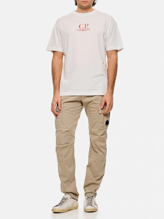 25FW 씨피 컴퍼니 렌즈 와펜 코튼 카고 팬츠 렌즈 와펜 코튼 카고  18CMPA056A005694G 327 Brown - C.P. COMPANY