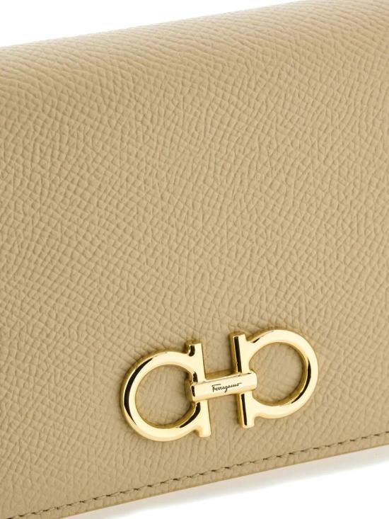 25SS 살바토레 페라가모 지갑 22D780 0779463 STONE BUTTER - SALVATORE FERRAGAMO