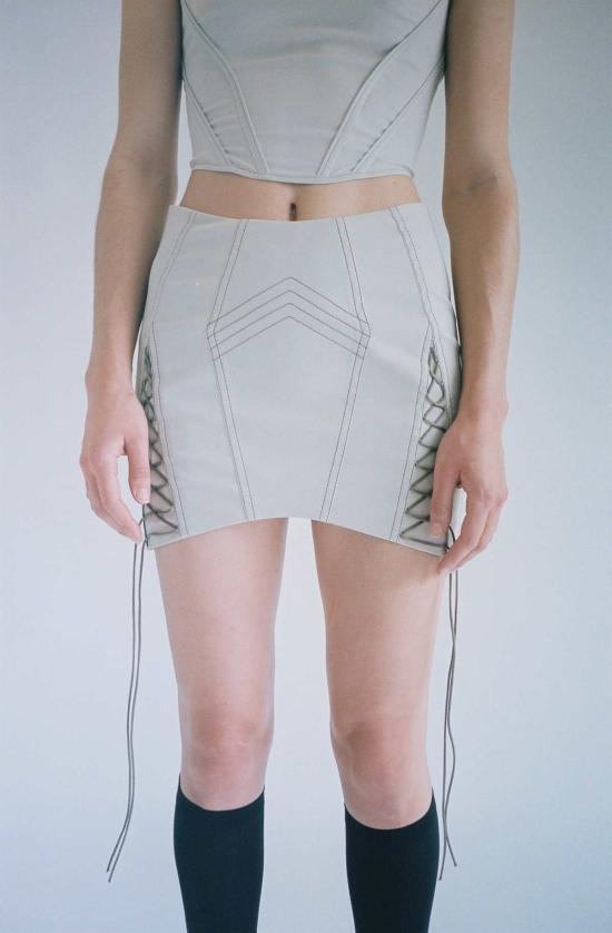  프리스카베라 숏 스커트 세서미 레이스업 미니 코르셋 스커트 그레이 - PRISCAVERA