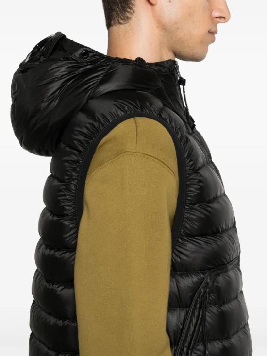  씨피 컴퍼니 베스트 17CMOW074A006099A black - C.P. COMPANY