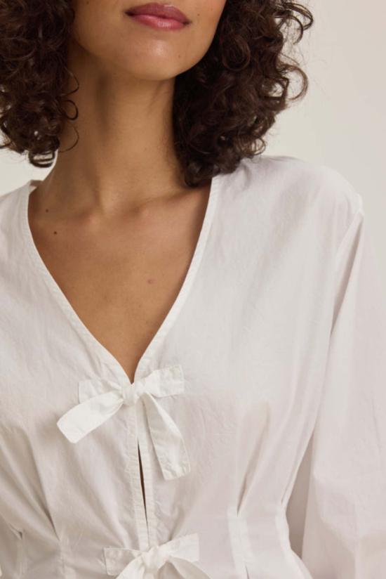  벨벳 블라우스 리리 탑 - VELVET