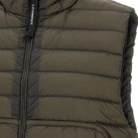  씨피 컴퍼니 DD쉘 렌즈 다운 베스트 17CMOW036A006099A674 GRAPE LEAF DOM - C.P. COMPANY