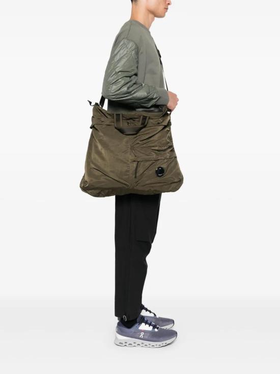  씨피 컴퍼니 토트백 18CMAC219A005269G green - C.P. COMPANY
