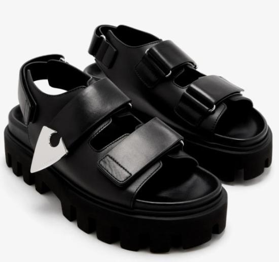 25SS 알렉산더 맥퀸 샌들 817620 WIACT1064 Black - ALEXANDER MCQUEEN