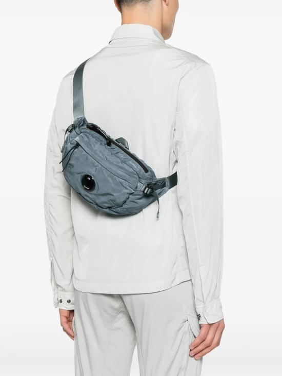  씨피 컴퍼니 크로스백 18CMAC112A005269G ocean - C.P. COMPANY