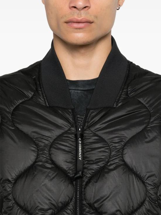  씨피 컴퍼니 패딩 17CMOW010A110158A black - C.P. COMPANY