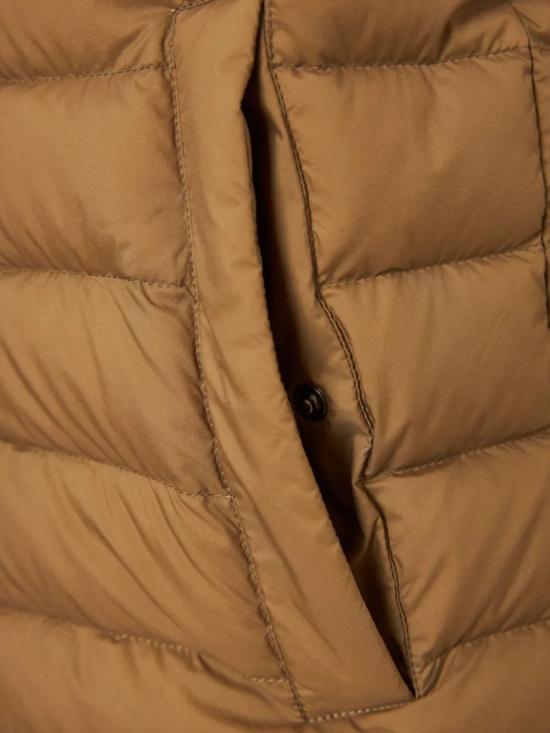  에르노 베스트 PI001100U12456 caramel - HERNO