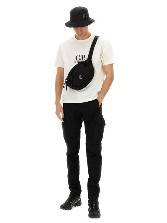25SS 씨피 컴퍼니 스트레이트 팬츠 18CMPA058A005694G999 BLACK DOM - C.P. COMPANY