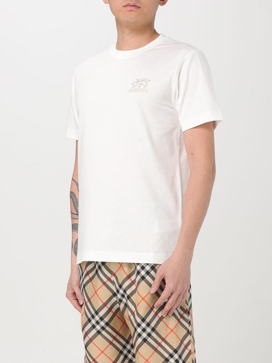 25FW 버버리 로고 프린트 코튼 티셔츠 8101901 White - BURBERRY