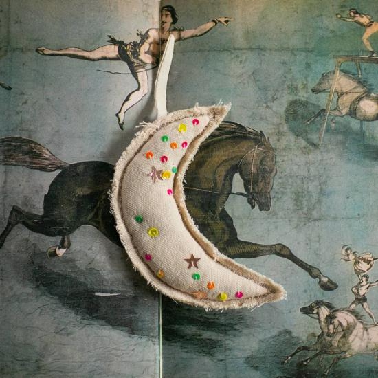  Skippy Cotton 스키피 코튼 네온 콘페티 문 장식