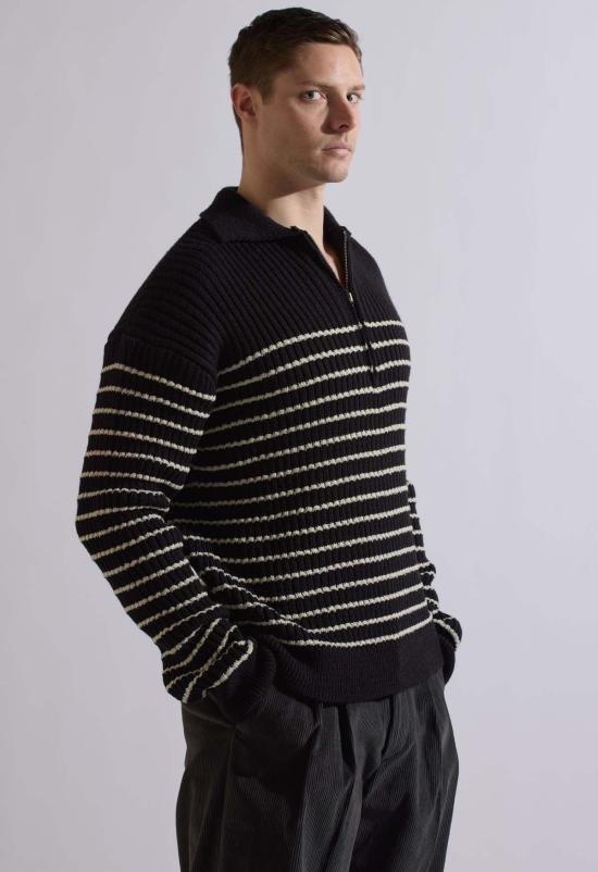  더 엔케이씨 스토어 스웨터 Nkc Store 허드슨 하프 지퍼  블랙 - The NKC Store