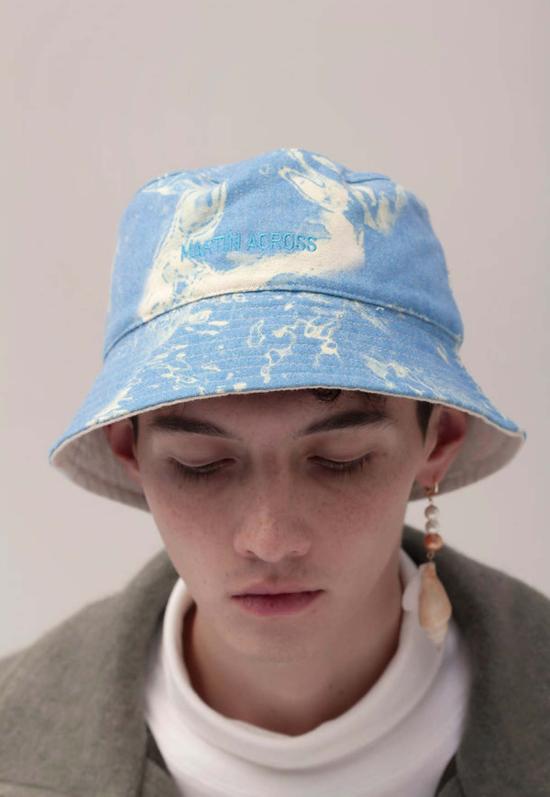  Martin Across 버킷햇 마틴 어크로스 코우 버킷햇 - OTHER BRANDS