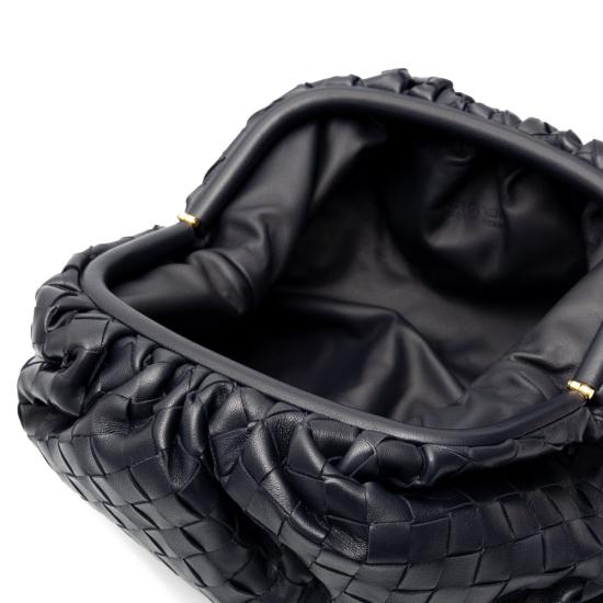  보테가베네타 클러치/파우치 BOTTEGA VENETA 인트레치아토 나파 가죽 틴 파우치 여성 블루 - BOTTEGA VENETA