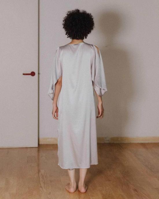  베이스레인지 미디 원피스 베이스렌지 시티 드레스 블루 실버 - BASERANGE