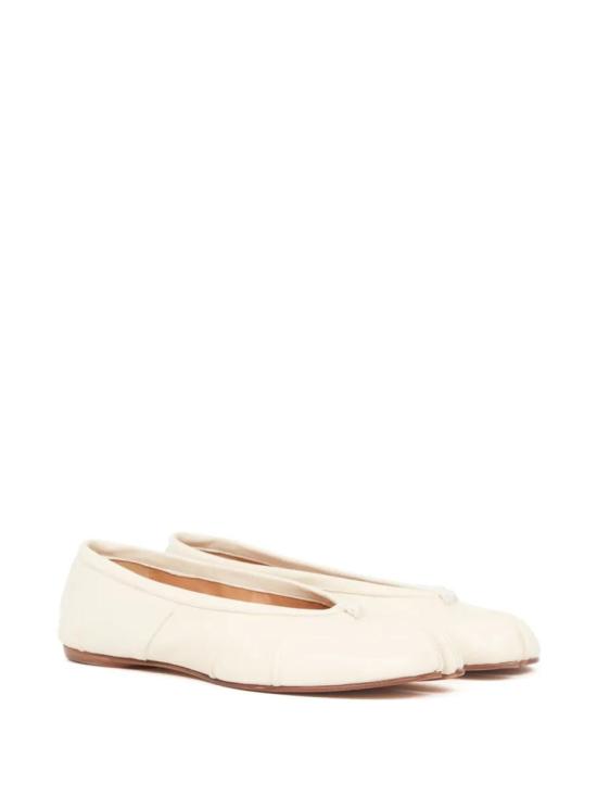 25SS 마르지엘라 플랫 슈즈 66440 S58WZ0127P6378 90773 Beige - MAISON MARGIELA