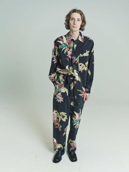  르메르 스트레이트 팬츠 트로피컬 실크 벨티드 루즈 팬츠 프린트 - LEMAIRE