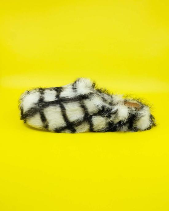  마르니 뮬/슬리퍼 Marni 블랙 & 화이트 체크 롱헤어 카프스킨 모헤어 슬라이드 - MARNI