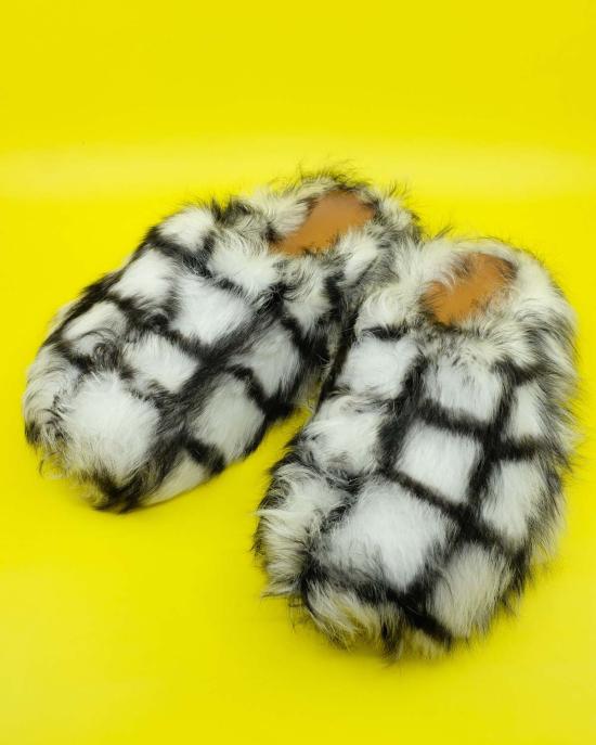  마르니 뮬/슬리퍼 Marni 블랙 & 화이트 체크 롱헤어 카프스킨 모헤어 슬라이드 - MARNI