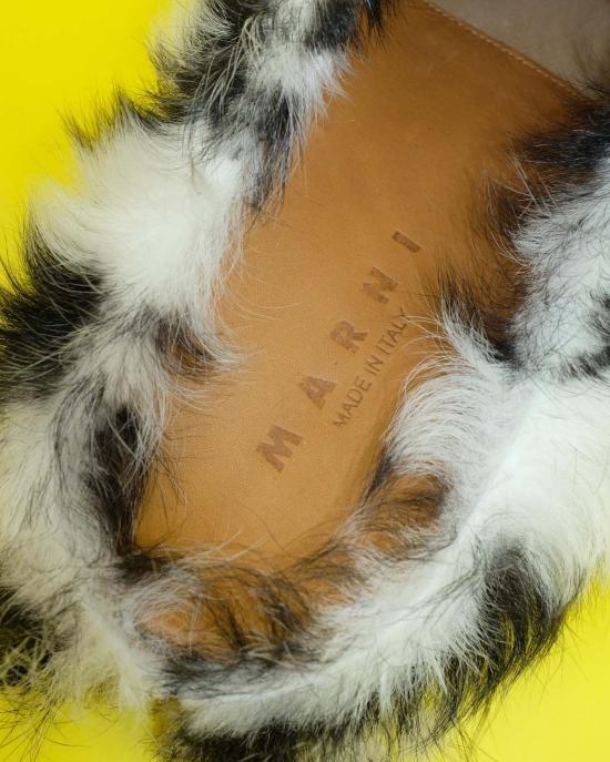  마르니 뮬/슬리퍼 Marni 블랙 & 화이트 체크 롱헤어 카프스킨 모헤어 슬라이드 - MARNI