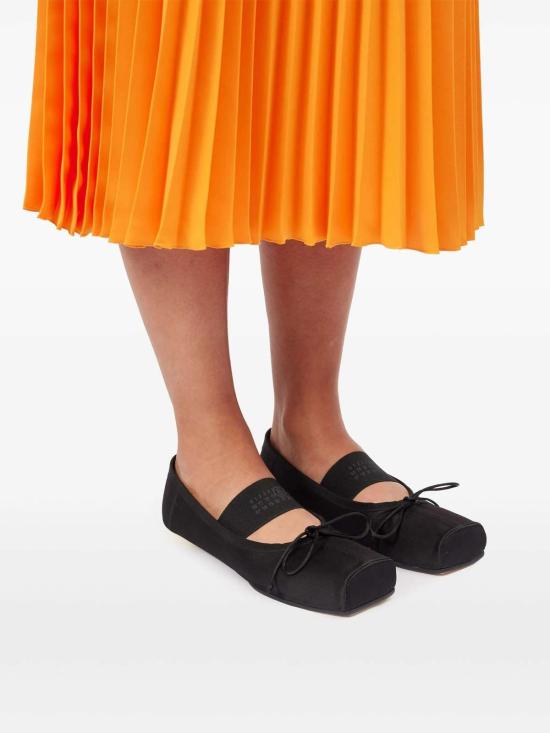  마르지엘라 플랫 슈즈 메종  로고 발레 플랫 블랙 - MAISON MARGIELA