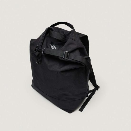  백스 인 프로그레스 백팩 Bags In Progress 지퍼  블랙 - BAGS IN PROGRESS
