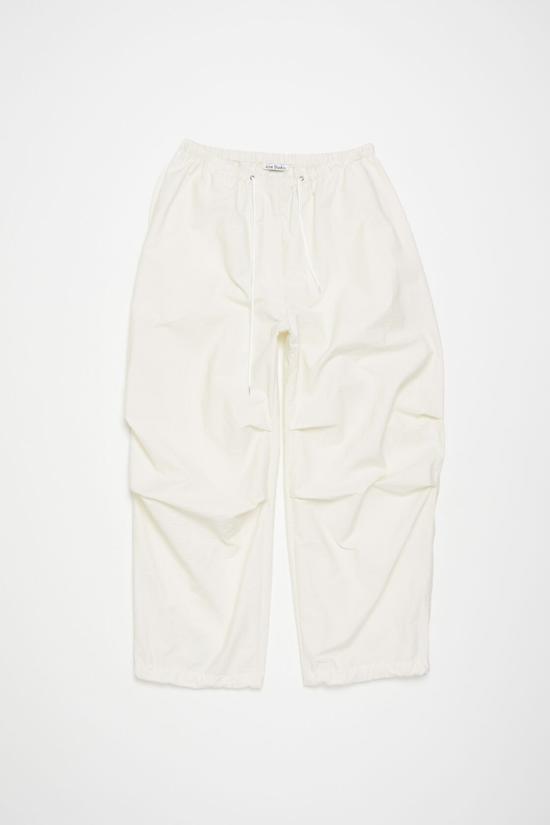 25SS 아크네 스튜디오 트레이닝/조거 팬츠 AK0824100 WHITE DOM