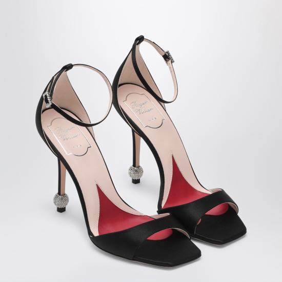 25SS 로저비비에 힐/펌프스 RVW56827490RS0 Black - ROGER VIVIER