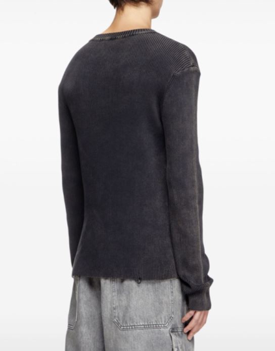 25SS 디젤 스웨터 A17512 0AKBQ900 - DIESEL