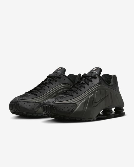  나이키 샥스 R4 스니커즈 HQ1988 001 DOM - NIKE