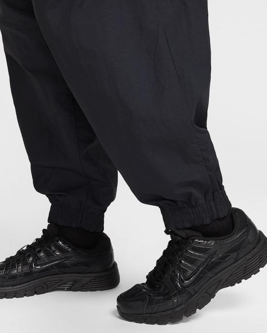  나이키 클럽 오버사이즈 우븐 트랙 팬츠 HQ6115 010 DOM - NIKE