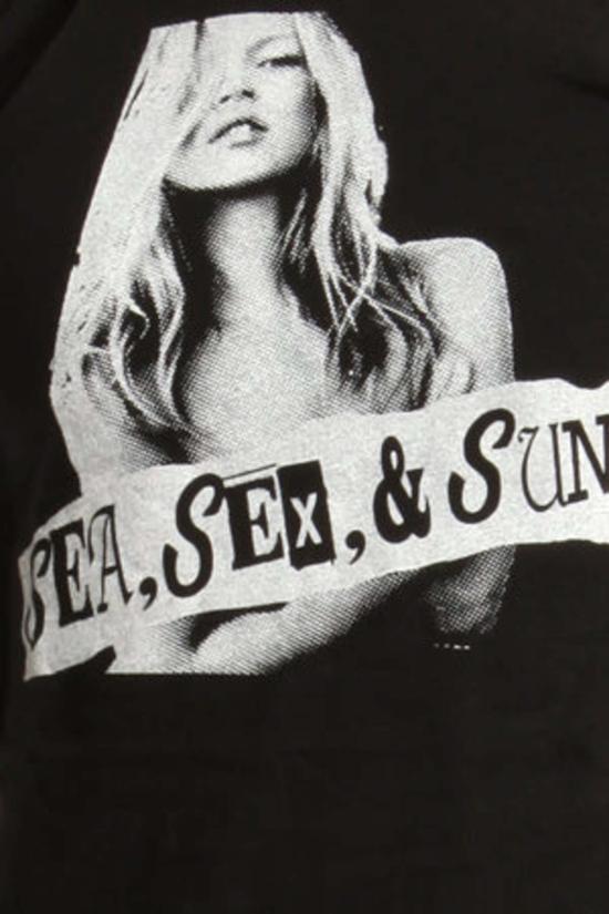  블루&크림 반팔 티셔츠 캐시 이즈 킹 케이트 모스 티셔츠 블랙 - BLUE&CREAM