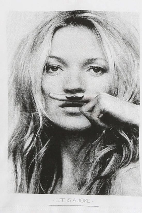  [키즈] 일레븐파리 티셔츠 리틀 일레븐 파리 케이트 모스 V넥 티 화이트 - ELEVENPARIS