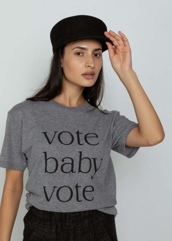  베이비 앤 컴퍼니 반팔 티셔츠 베이비앤컴퍼니 Vote Baby Vote 티셔츠 (회색) - BABY & COMPANY