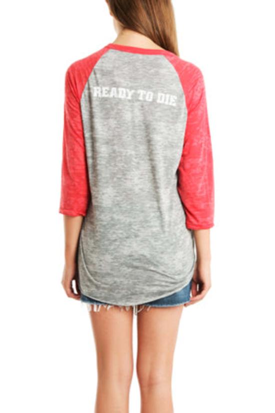  블루&크림 긴팔 티셔츠 블루앤크림 X 지아니 레디 투 다이 베이스볼 티셔츠 레드 - BLUE&CREAM