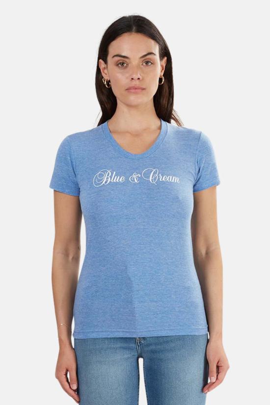  블루&크림 반팔 티셔츠 스크립트 크루넥 티셔츠 블루