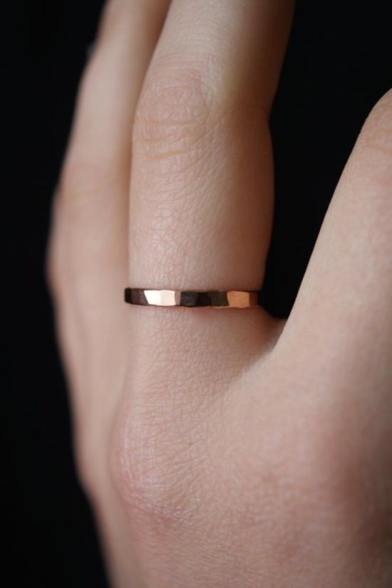  Hannah Naomi 반지 Extra Thick Hammered Ring Gold