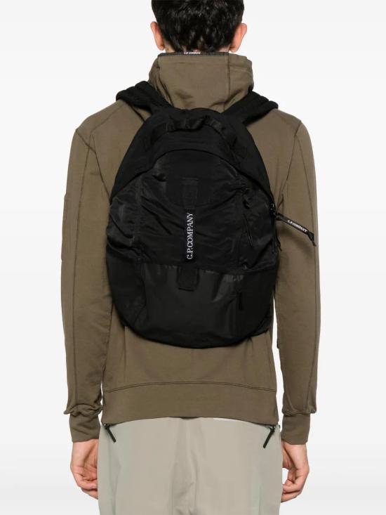  씨피 컴퍼니 백팩 18CMAC230A005269G black - C.P. COMPANY