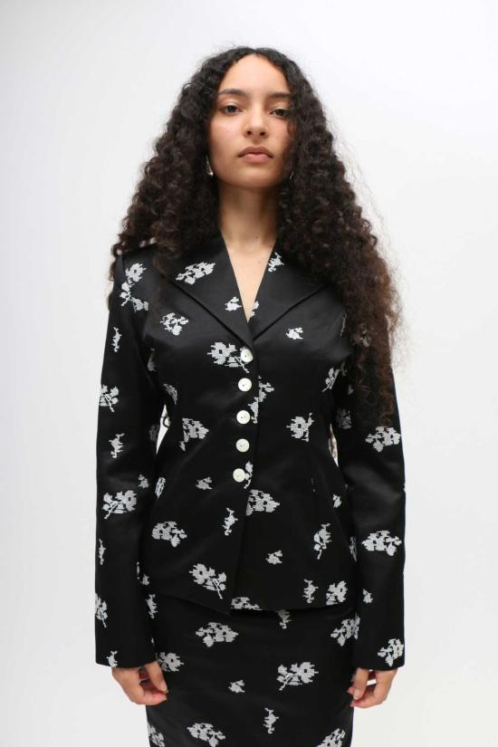  Yuhan Wang 수트 세트 유한왕 플로럴 자수 실크 블레이저 블랙/화이트 - YUHAN WANG