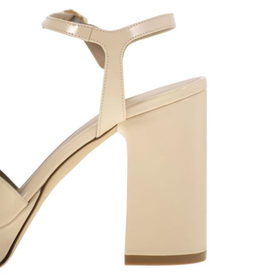 25SS 스튜어트 와이츠먼 샌들 SK244 CREAM - STUART WEITZMAN