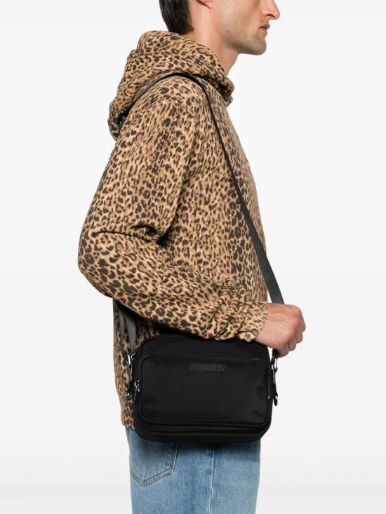  디스퀘어드2 크로스백 CBM006016806815 black - DSQUARED2