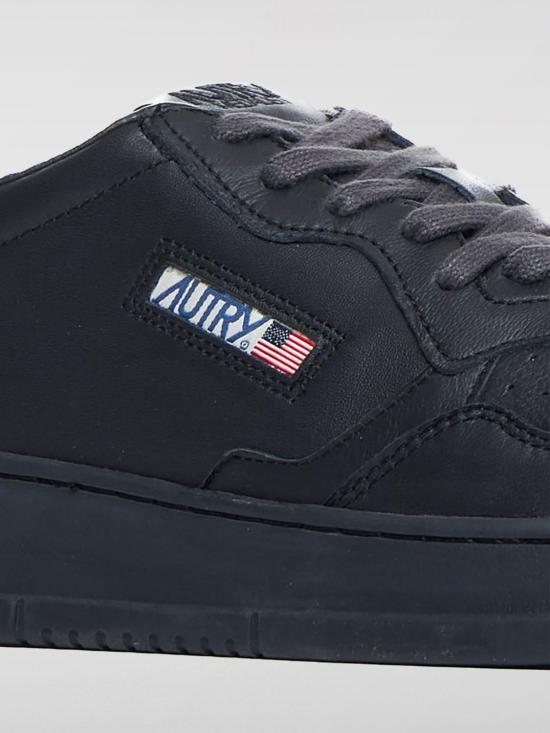  오트리 메달리스트 로우 스니커즈 AULM SG16 BLACK DOM - AUTRY