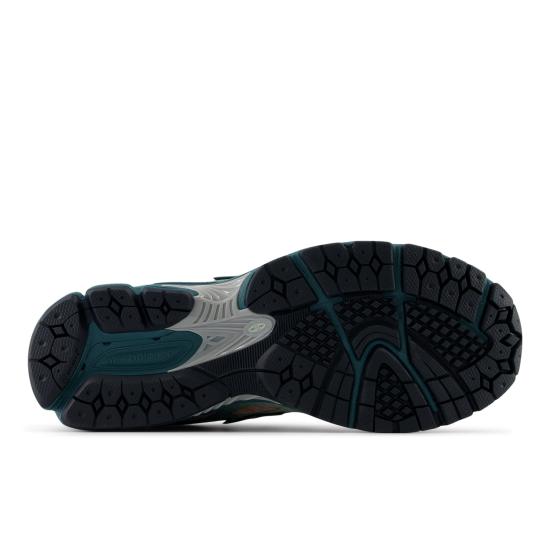 25SS 뉴발란스 1906R 스니커즈 U1906WFB GREEN - NEW BALANCE