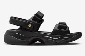  나이키 샌들 FN5036 001 DOM