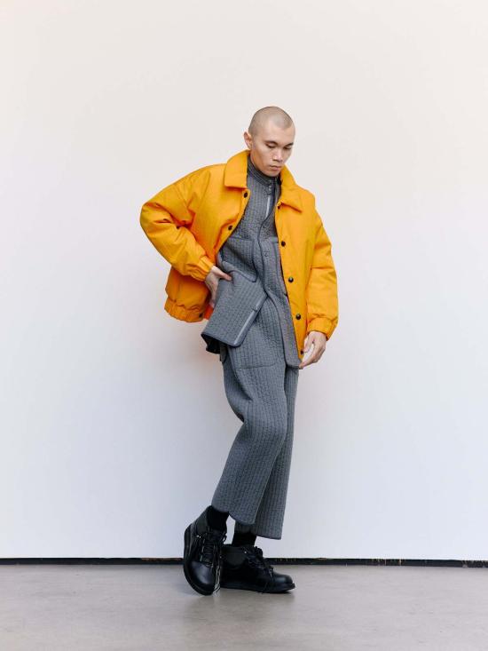  맨틀 자켓 R17 D3 네온 나일론 다운 재킷