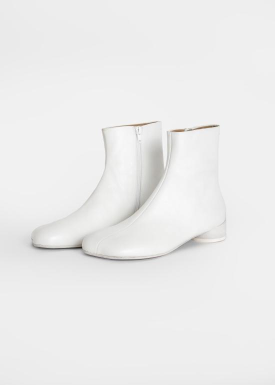  MM6 메종마르지엘라 부츠 Mm6 메종 마르지엘라 앵클  화이트