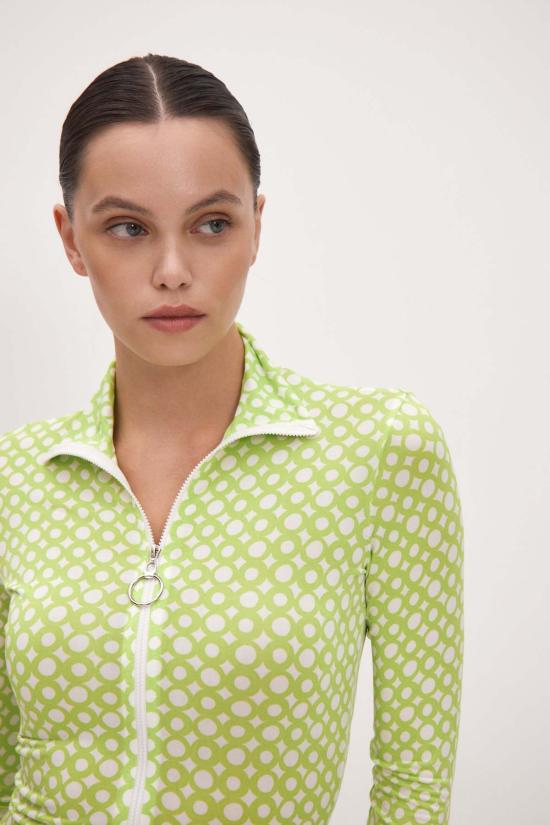  모노수트 바디수트 티셔츠 롱슬리브 터틀넥 풀바디수트 & 티니 타이니 스커트 세트 라임 - MONOSUIT